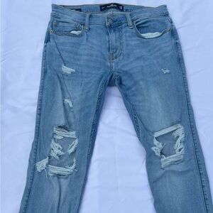 Hollister Distressed Jeans 30 x 30